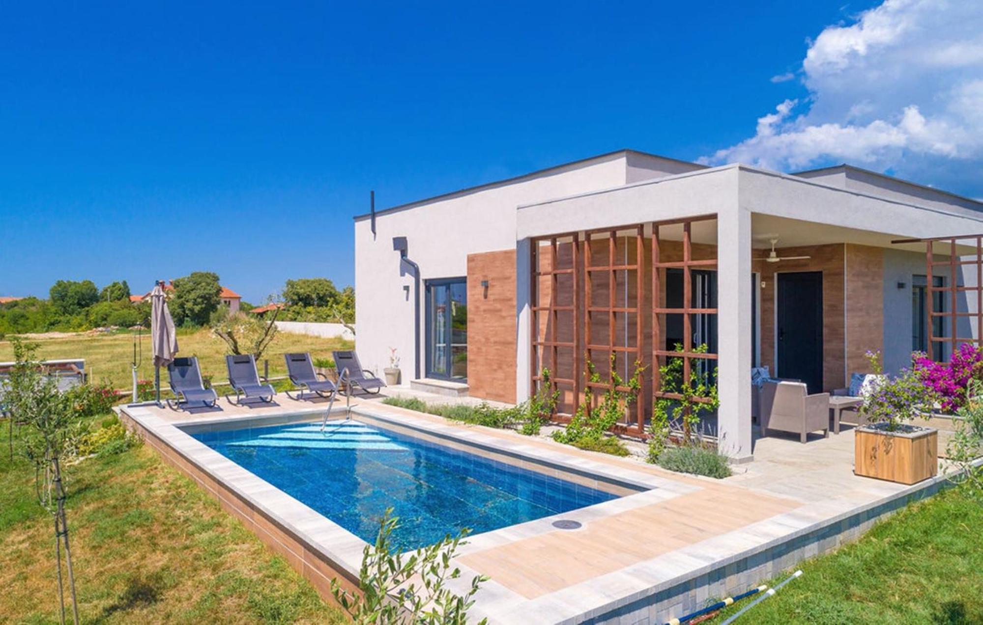 Villa Lily Galižana Exterior foto